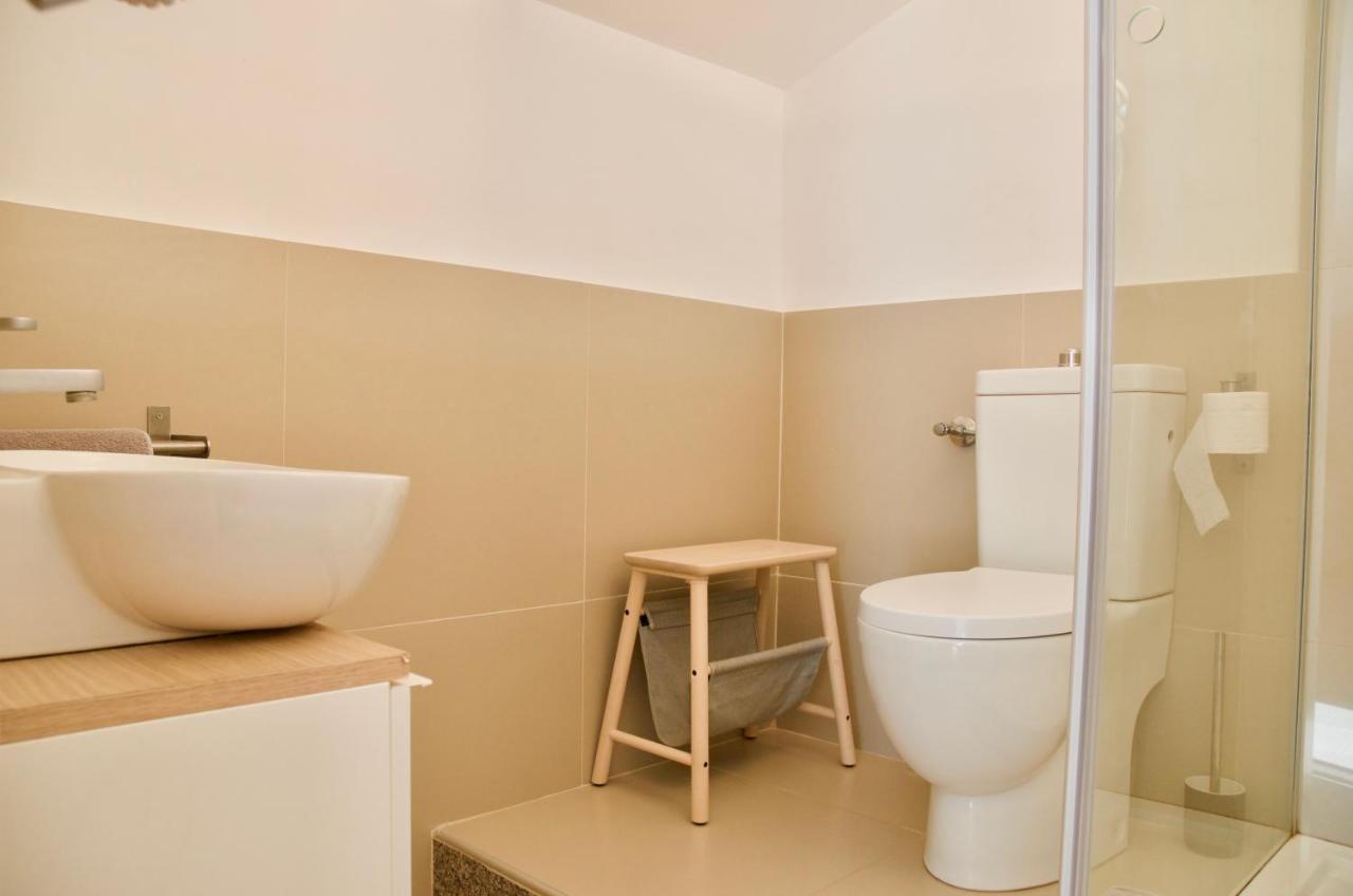 Beachfront Rooms Marina Di Ragusa Exterior photo